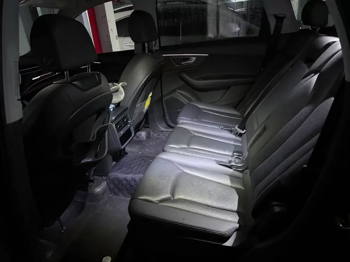 2023 Audi Q7 3.0T 340HP V6 8AT,autocango,china used car exporter,china ev exporter,chinese used car exporter,chinese used ev exporter