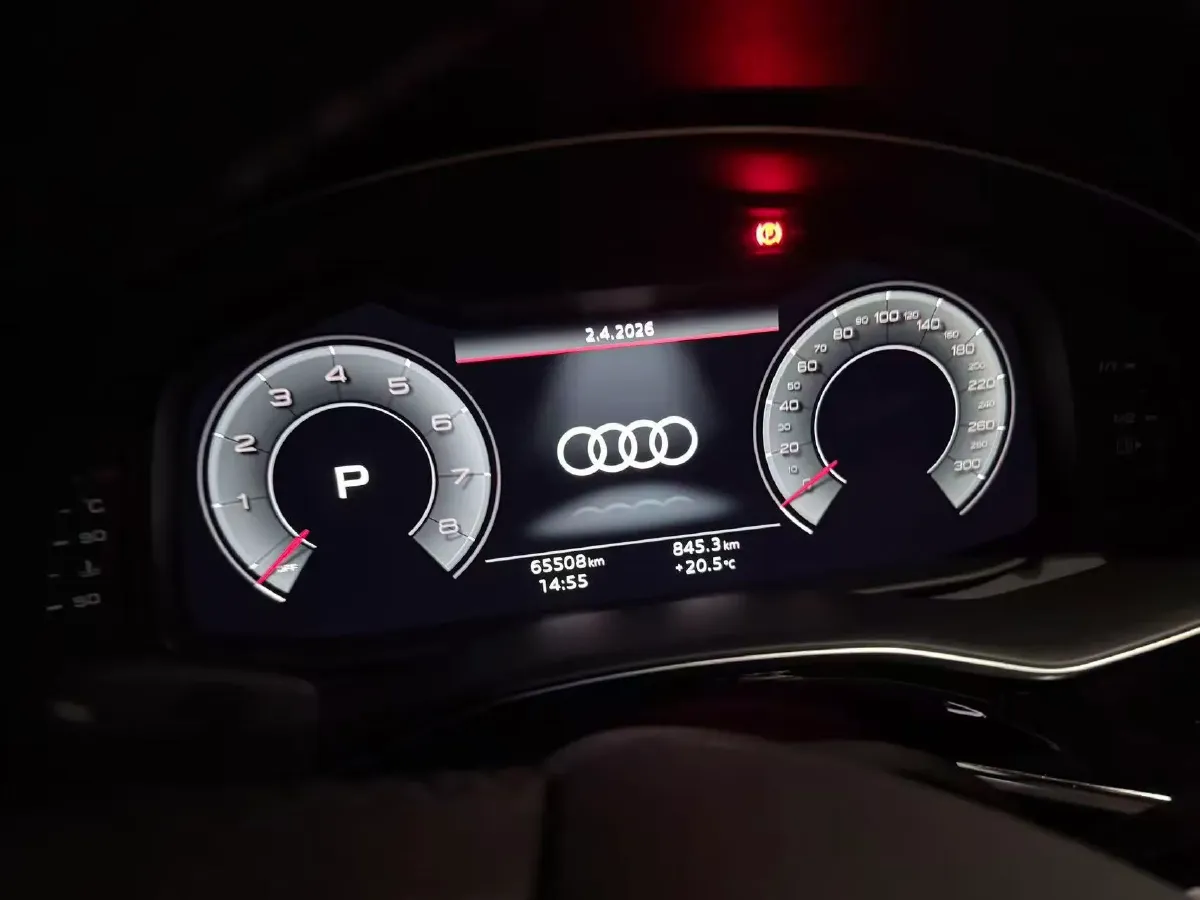 2023 Audi Q7 3.0T 340HP V6 8AT,autocango,china used car exporter,china ev exporter,chinese used car exporter,chinese used ev exporter