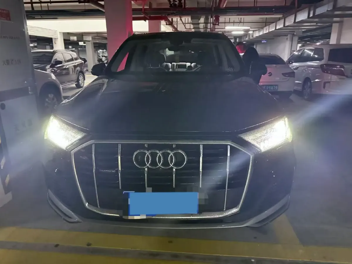2023 Audi Q7 3.0T 340HP V6 8AT,autocango,china used car exporter,china ev exporter,chinese used car exporter,chinese used ev exporter