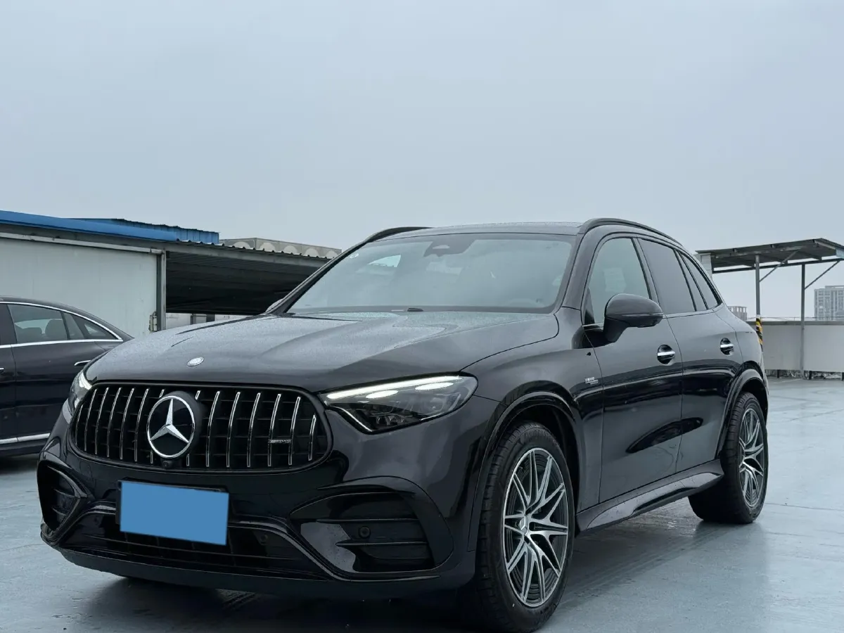 2024 Mercedes-Benz GLC AMG 2.0T 421HP L4 9AT,autocango,china used car exporter,china ev exporter,chinese used car exporter,chinese used ev exporter