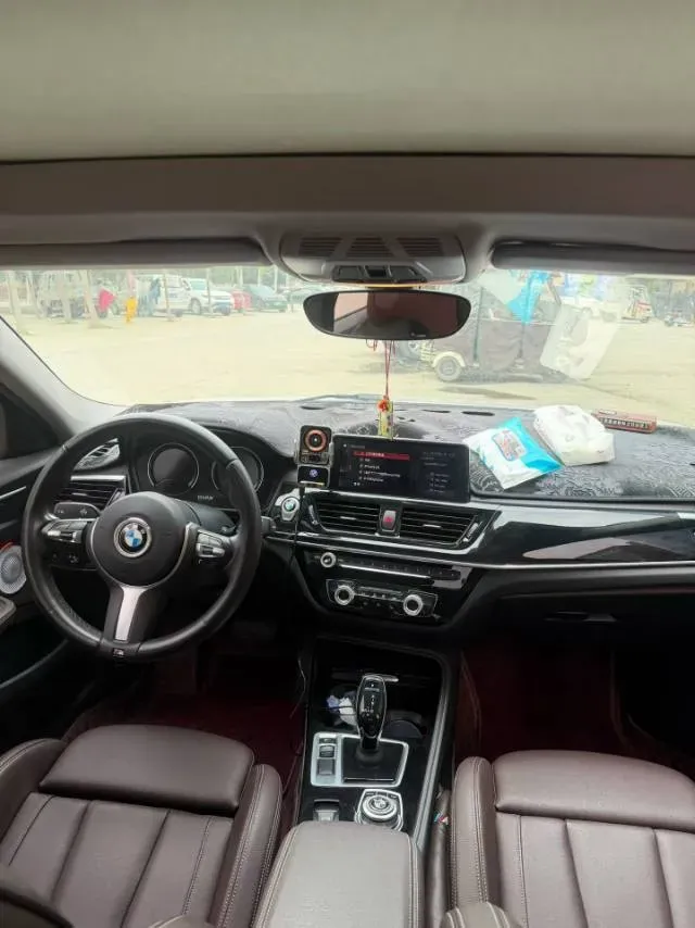 2021 BMW 1 Series 2.0T 192HP L4 7DCT,autocango,china used car exporter,china ev exporter,chinese used car exporter,chinese used ev exporter