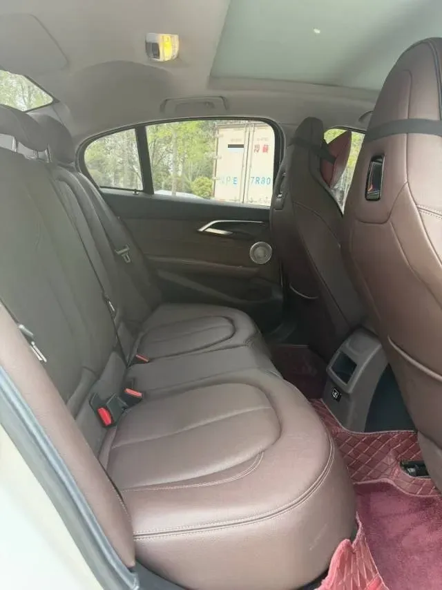 2021 BMW 1 Series 2.0T 192HP L4 7DCT,autocango,china used car exporter,china ev exporter,chinese used car exporter,chinese used ev exporter