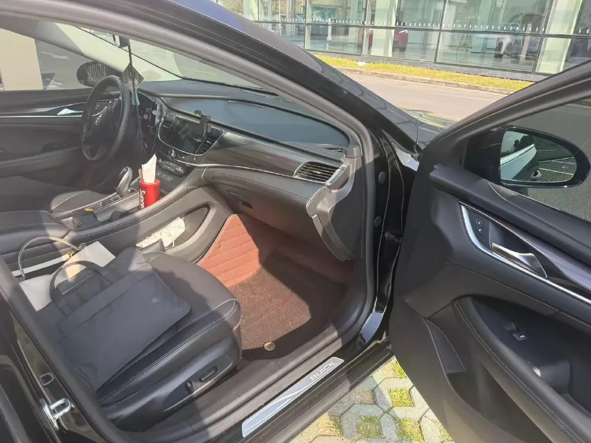 2021 Buick Larcosse 2.0T 237HP L4 9AT,autocango,china used car exporter,china ev exporter,chinese used car exporter,chinese used ev exporter