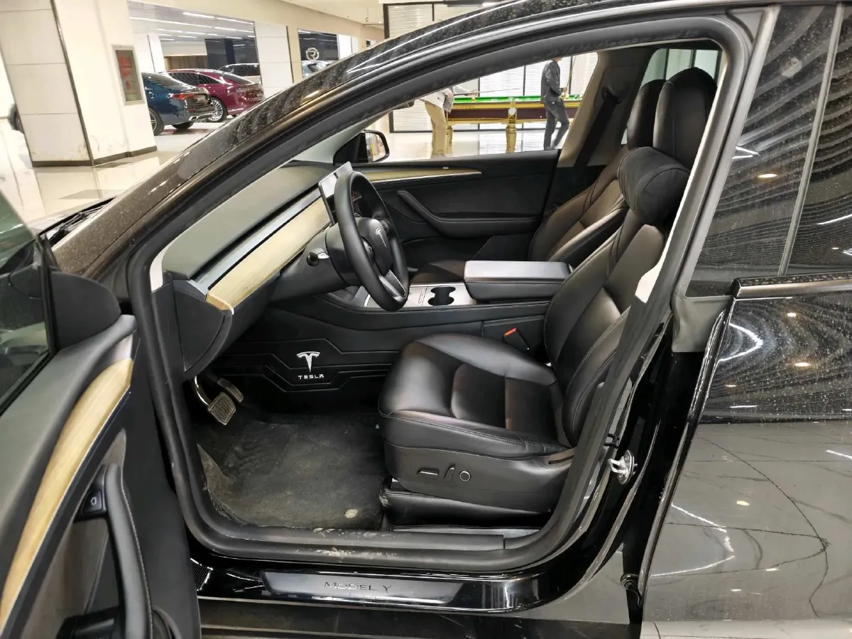 2022 Tesla Model Y BEV 60KWH,autocango,china used car exporter,china ev exporter,chinese used car exporter,chinese used ev exporter