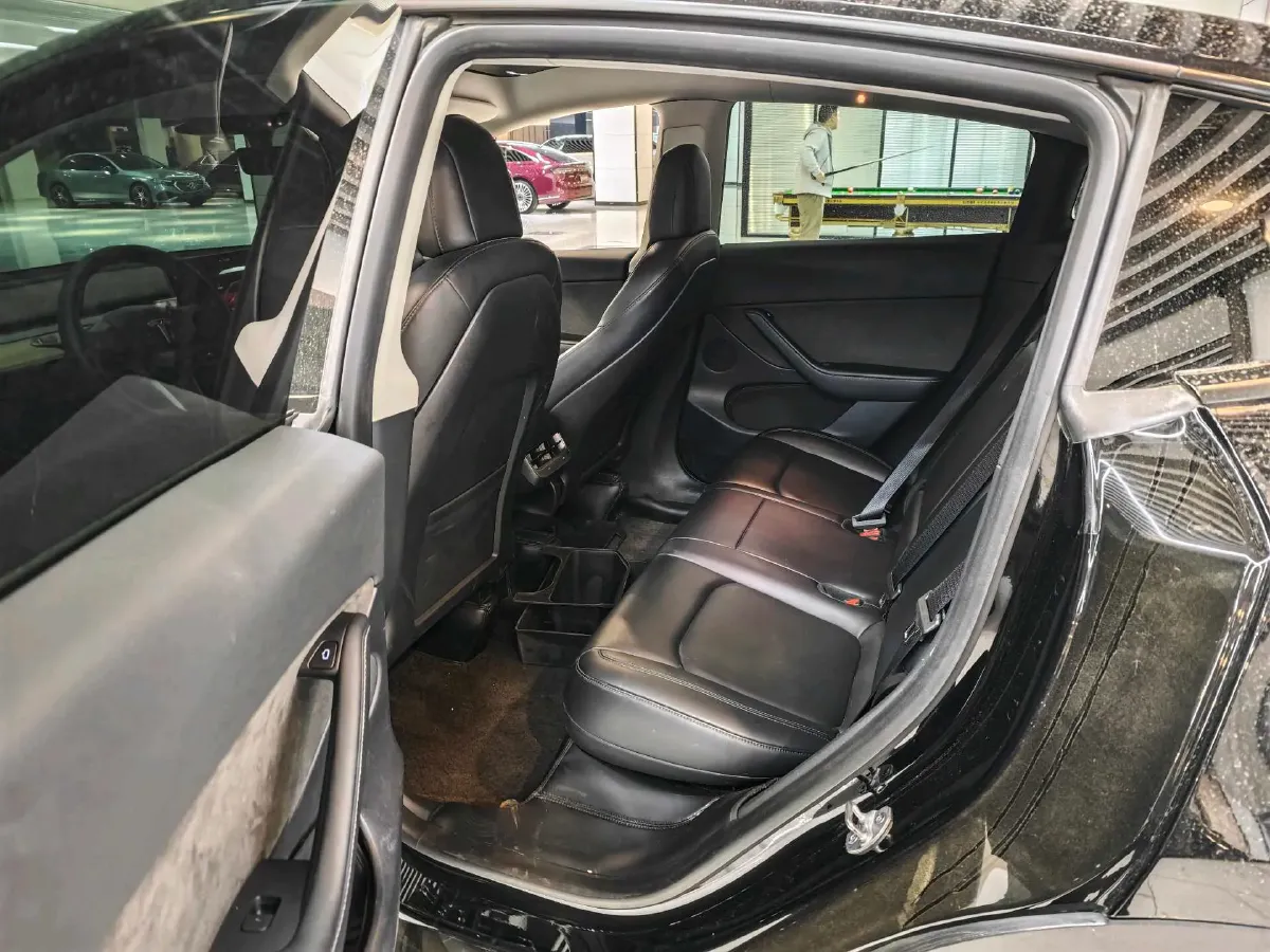 2022 Tesla Model Y BEV 60KWH,autocango,china used car exporter,china ev exporter,chinese used car exporter,chinese used ev exporter