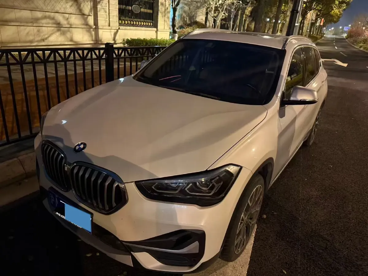 2021 BMW X1 2.0T 192HP L4 8AT,autocango,china used car exporter,china ev exporter,chinese used car exporter,chinese used ev exporter