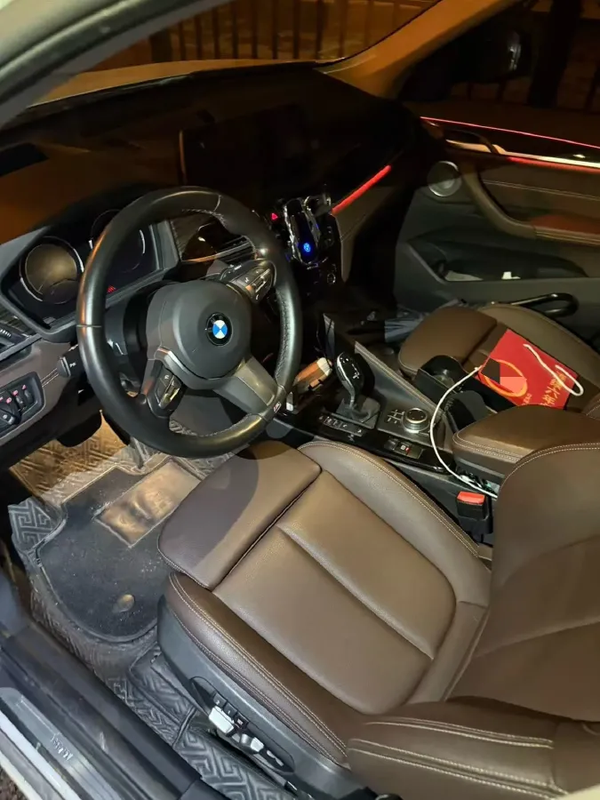 2021 BMW X1 2.0T 192HP L4 8AT,autocango,china used car exporter,china ev exporter,chinese used car exporter,chinese used ev exporter