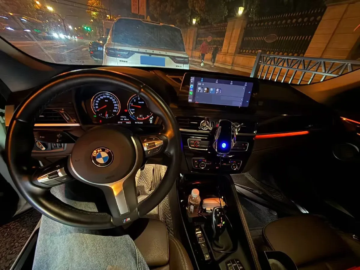 2021 BMW X1 2.0T 192HP L4 8AT,autocango,china used car exporter,china ev exporter,chinese used car exporter,chinese used ev exporter