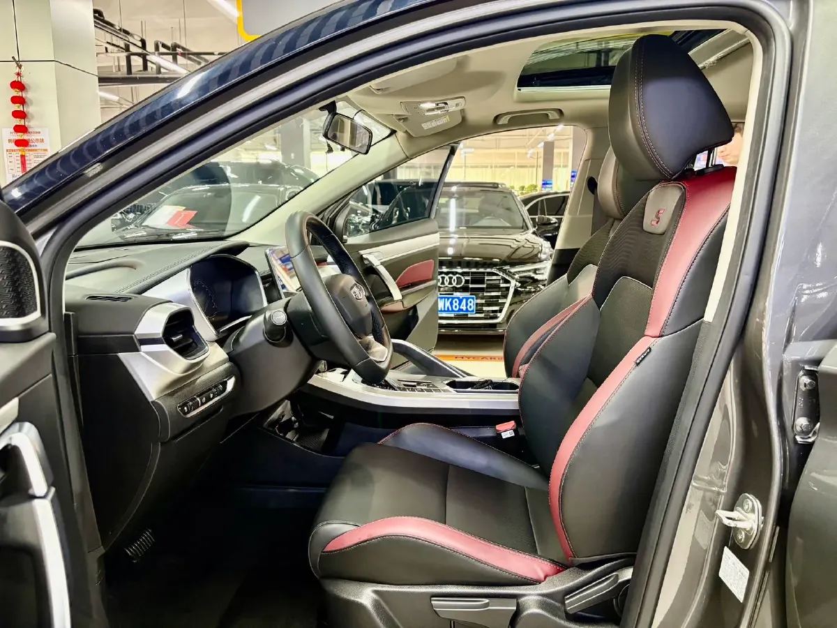 2021 Geely Coolray 1.4T 141HP L4 6DCT,autocango,china used car exporter,china ev exporter,chinese used car exporter,chinese used ev exporter