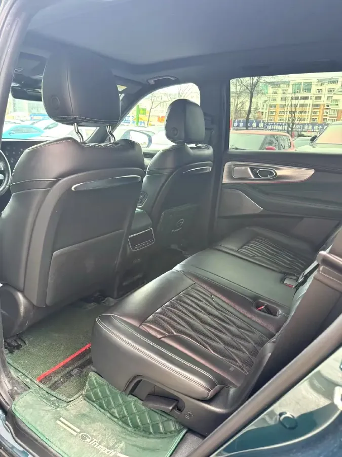 2022 GAC Trumpchi GS8 2.0T 252HP L4 8AT,autocango,china used car exporter,china ev exporter,chinese used car exporter,chinese used ev exporter