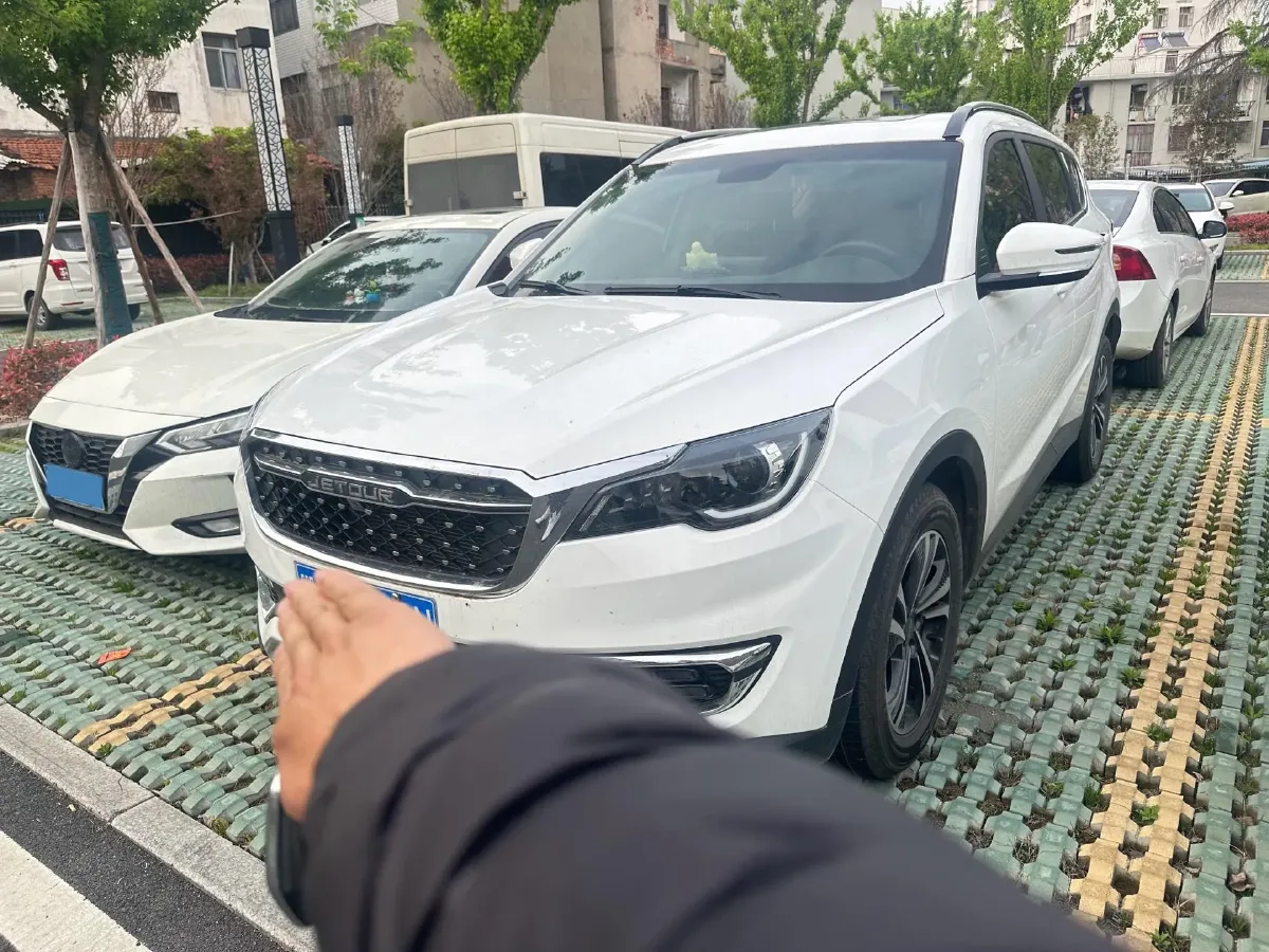 2025 Jetour X70 1.5T 156HP L4 6MT,autocango,china used car exporter,china ev exporter,chinese used car exporter,chinese used ev exporter