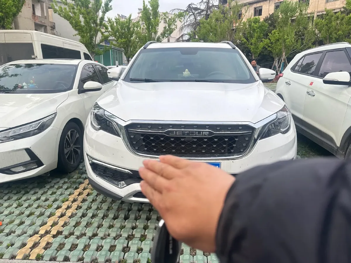 2025 Jetour X70 1.5T 156HP L4 6MT,autocango,china used car exporter,china ev exporter,chinese used car exporter,chinese used ev exporter