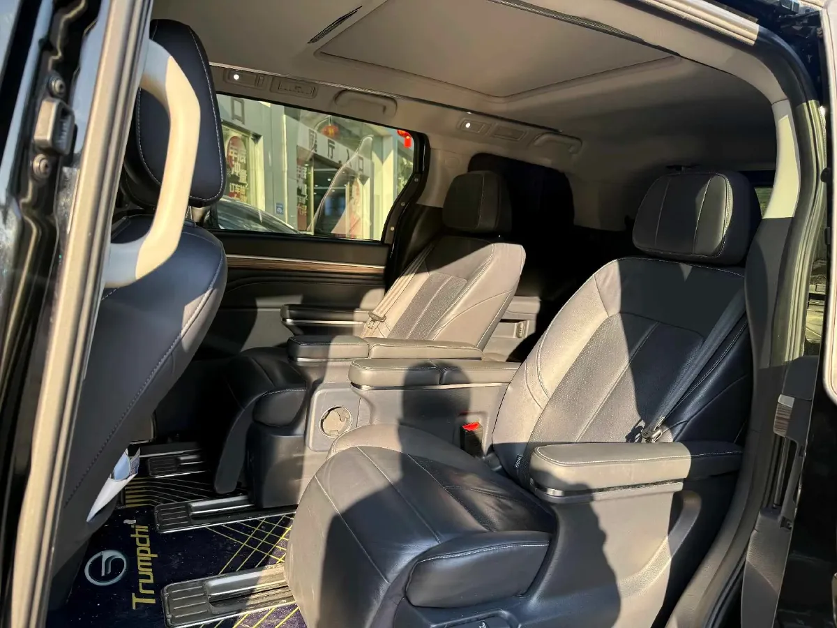 2021 GAC Trumpchi M8 2.0T 252HP L4 8AT,autocango,china used car exporter,china ev exporter,chinese used car exporter,chinese used ev exporter