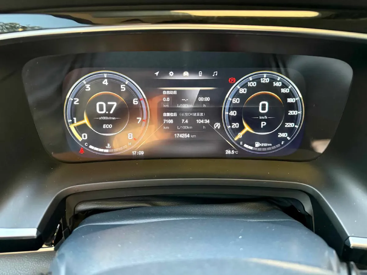 2021 GAC Trumpchi M8 2.0T 252HP L4 8AT,autocango,china used car exporter,china ev exporter,chinese used car exporter,chinese used ev exporter