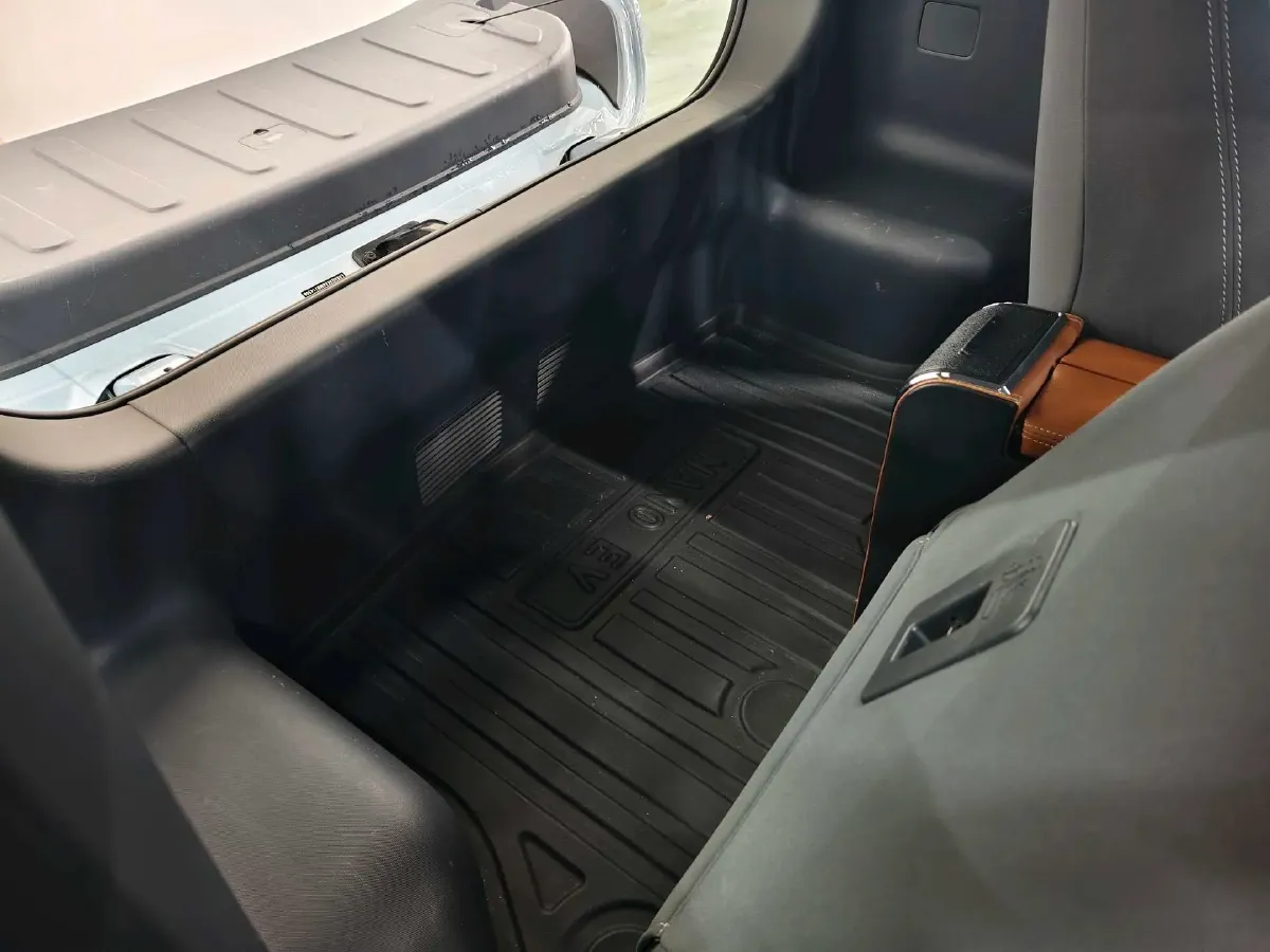 2021 WuLing Nano EV BEV 28KWH,autocango,china used car exporter,china ev exporter,chinese used car exporter,chinese used ev exporter