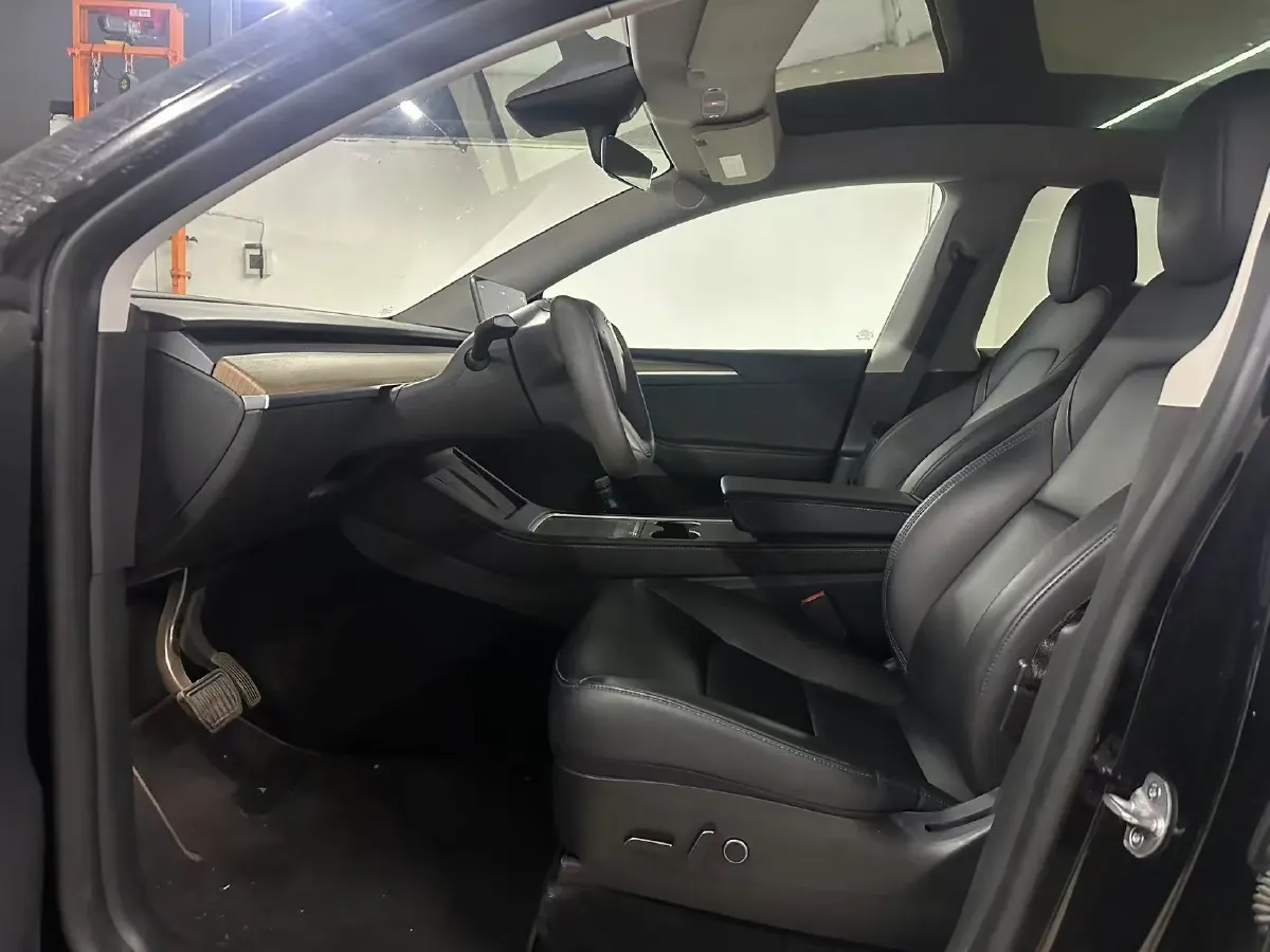 2022 Tesla Model Y BEV 60KWH,autocango,china used car exporter,china ev exporter,chinese used car exporter,chinese used ev exporter