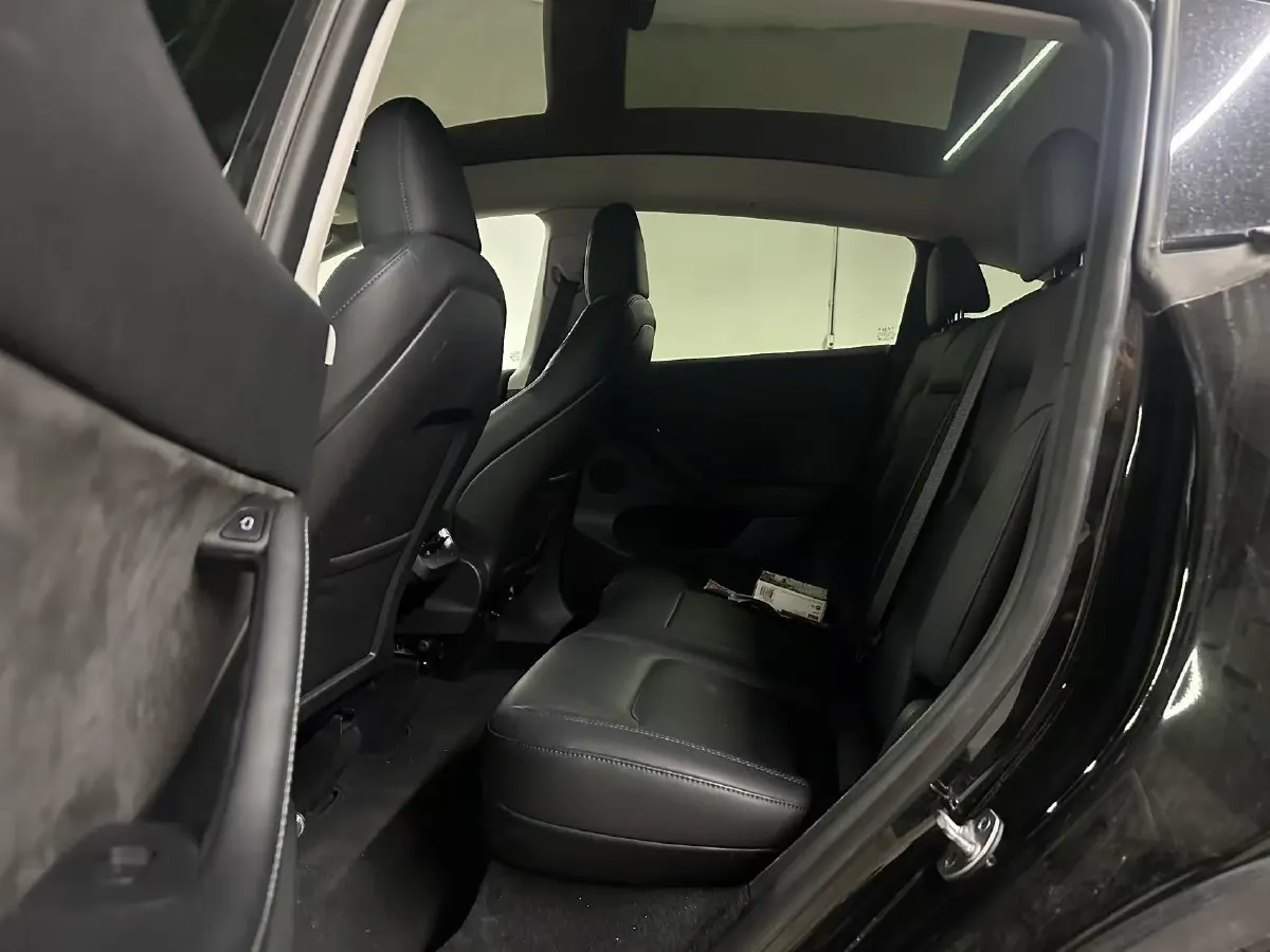 2022 Tesla Model Y BEV 60KWH,autocango,china used car exporter,china ev exporter,chinese used car exporter,chinese used ev exporter