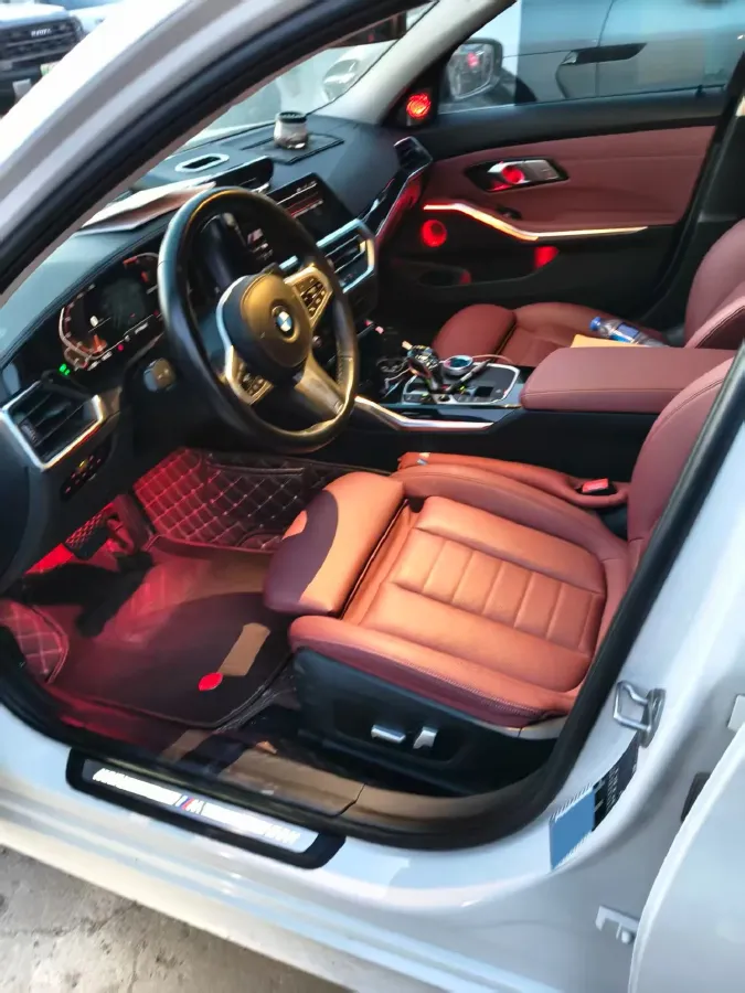 2021 BMW 3 Series 2.0T 156HP L4 8AT,autocango,china used car exporter,china ev exporter,chinese used car exporter,chinese used ev exporter