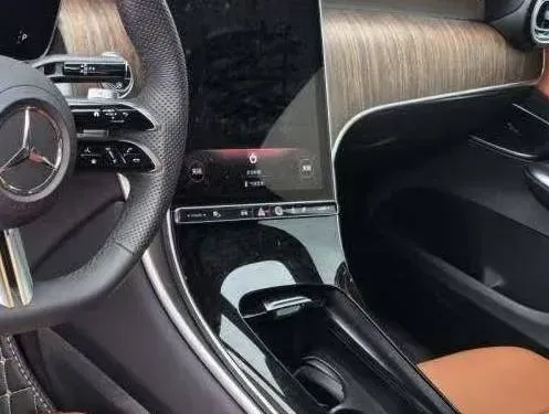 2025 Mercedes-Benz GLC Class 2.0T 258HP L4 9AT,autocango,china used car exporter,china ev exporter,chinese used car exporter,chinese used ev exporter