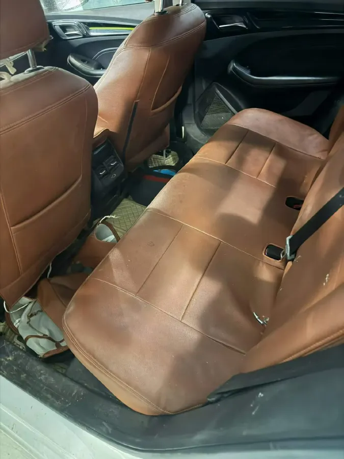 2021 Roewe i5 1.5L 120HP L4 CVT,autocango,china used car exporter,china ev exporter,chinese used car exporter,chinese used ev exporter