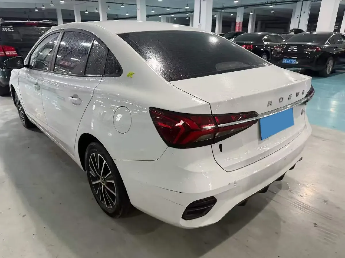2021 Roewe i5 1.5L 120HP L4 CVT,autocango,china used car exporter,china ev exporter,chinese used car exporter,chinese used ev exporter