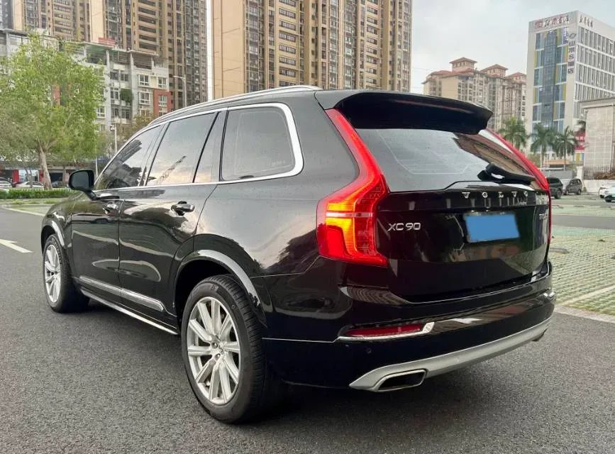2019 Volvo XC90 2.0T 254HP L4 8AT,autocango,china used car exporter,china ev exporter,chinese used car exporter,chinese used ev exporter