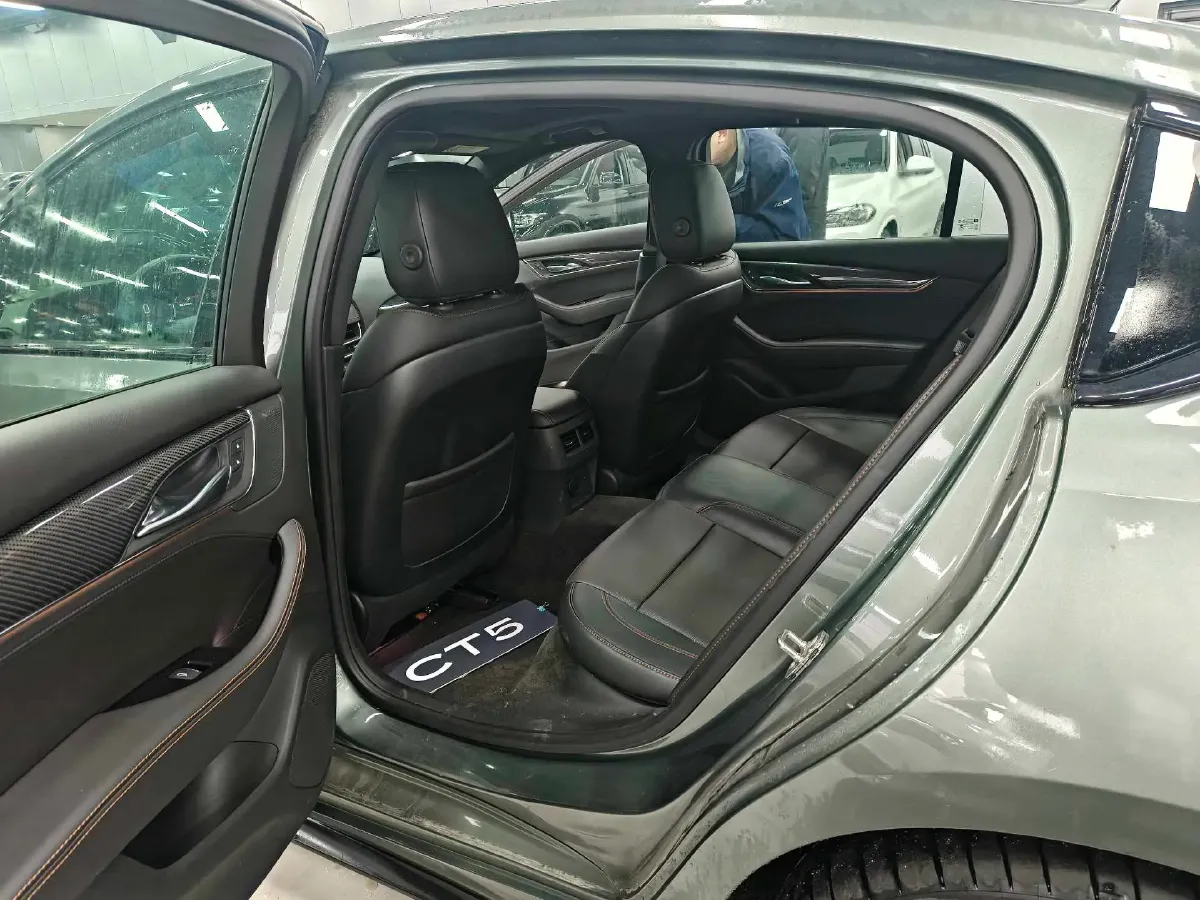 2024 Cadillac CT5 2.0T 237HP L4 10AT,autocango,china used car exporter,china ev exporter,chinese used car exporter,chinese used ev exporter