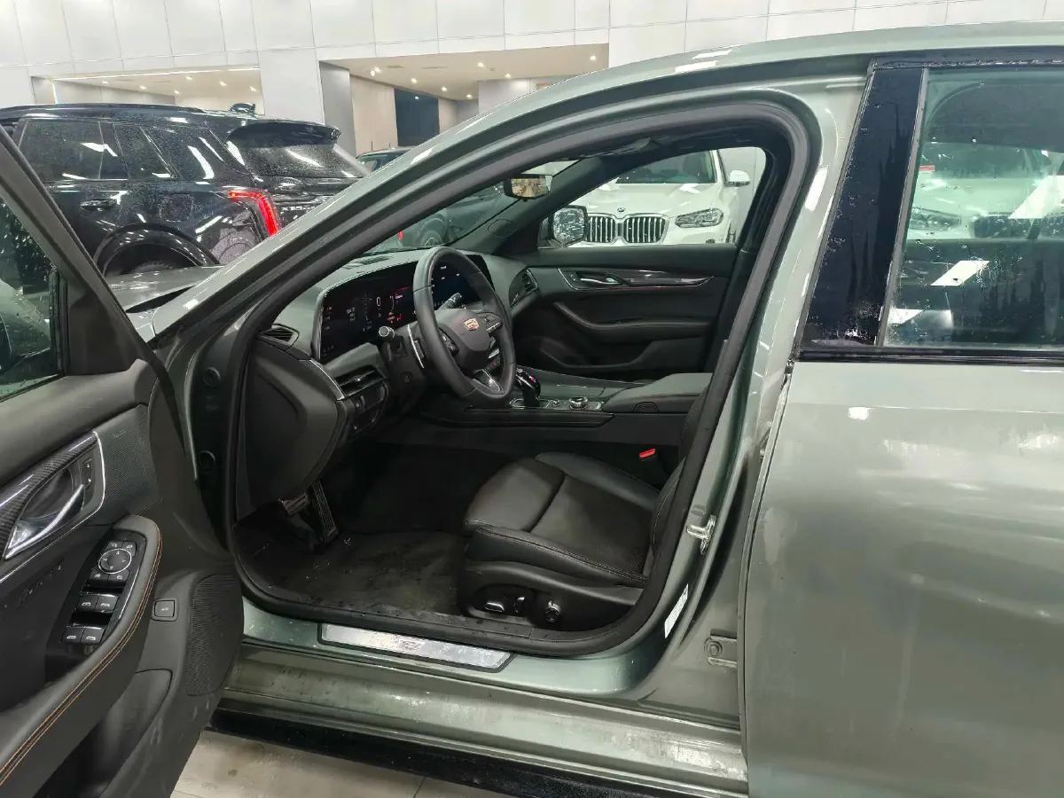 2024 Cadillac CT5 2.0T 237HP L4 10AT,autocango,china used car exporter,china ev exporter,chinese used car exporter,chinese used ev exporter