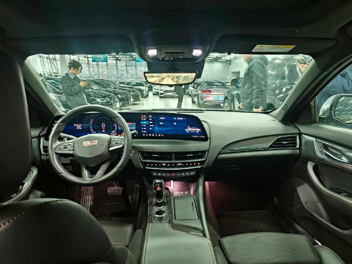 2024 Cadillac CT5 2.0T 237HP L4 10AT,autocango,china used car exporter,china ev exporter,chinese used car exporter,chinese used ev exporter