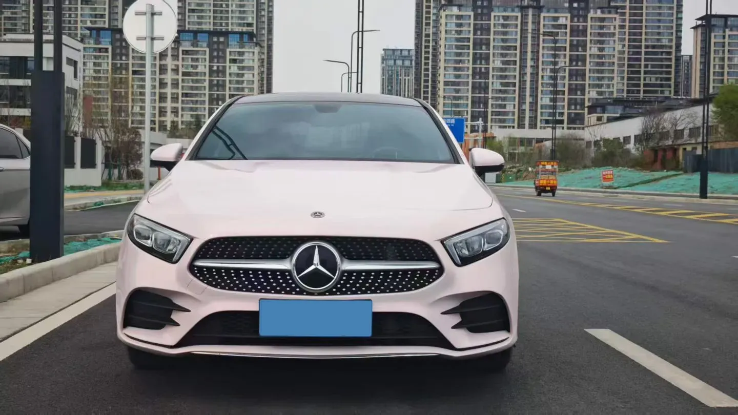 2022 Mercedes-Benz A Class 1.3T 163HP L4 7DCT,autocango,china used car exporter,china ev exporter,chinese used car exporter,chinese used ev exporter