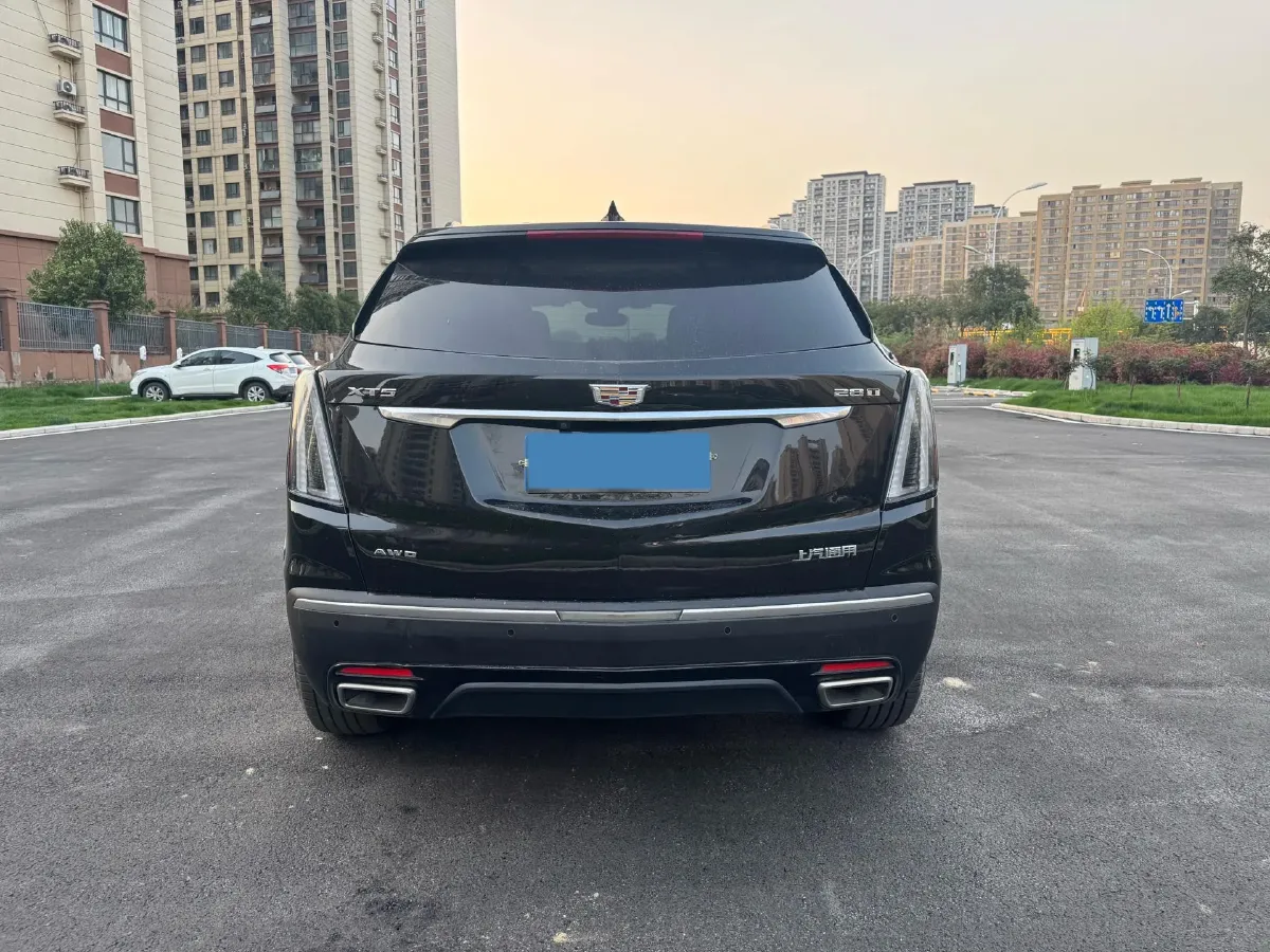 2021 Cadillac XT5 2.0T 237HP L4 9AT,autocango,china used car exporter,china ev exporter,chinese used car exporter,chinese used ev exporter