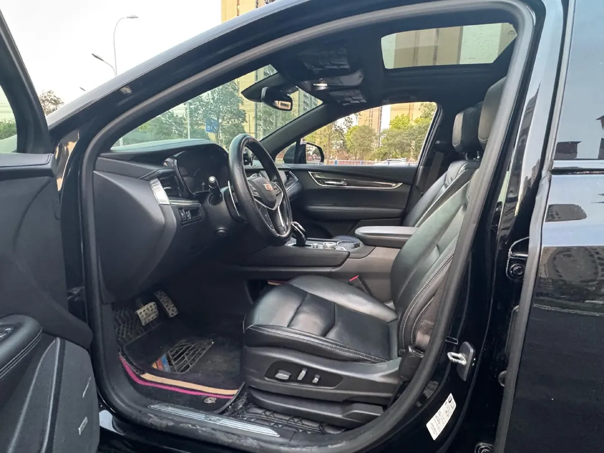 2021 Cadillac XT5 2.0T 237HP L4 9AT,autocango,china used car exporter,china ev exporter,chinese used car exporter,chinese used ev exporter