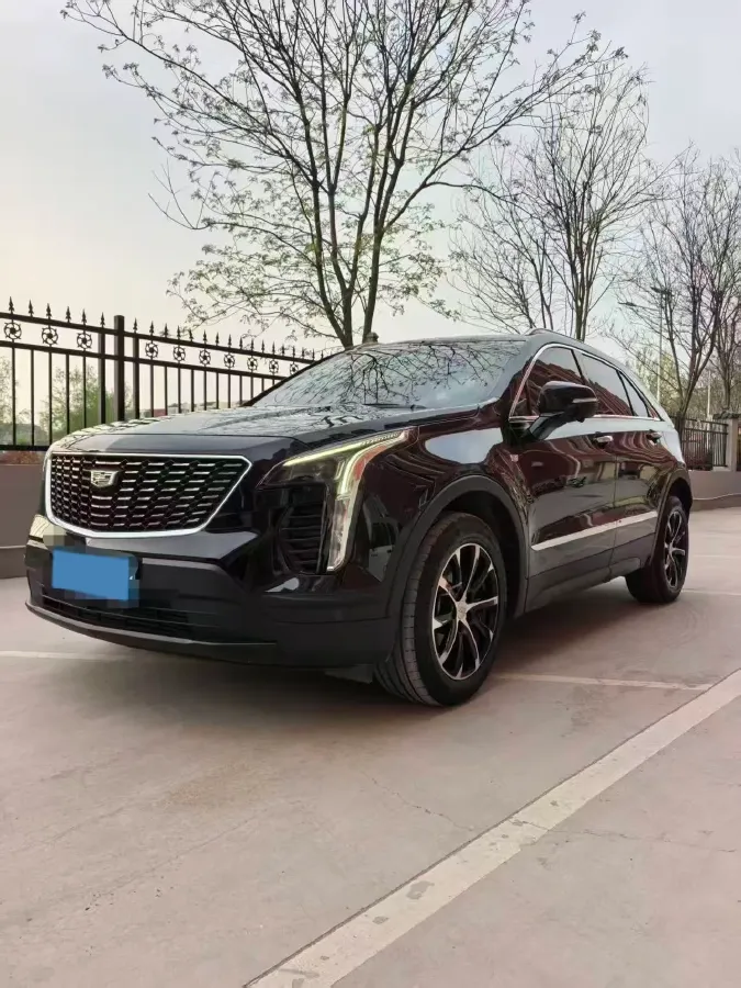 2022 Cadillac XT4 2.0T 237HP L4 9AT,autocango,china used car exporter,china ev exporter,chinese used car exporter,chinese used ev exporter