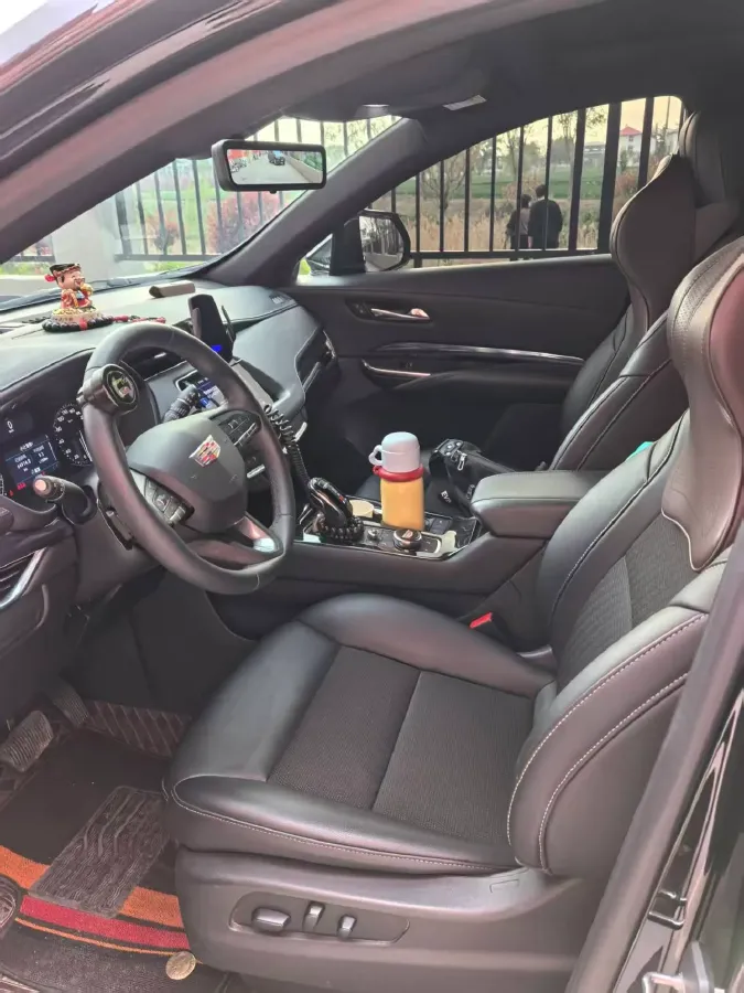 2022 Cadillac XT4 2.0T 237HP L4 9AT,autocango,china used car exporter,china ev exporter,chinese used car exporter,chinese used ev exporter