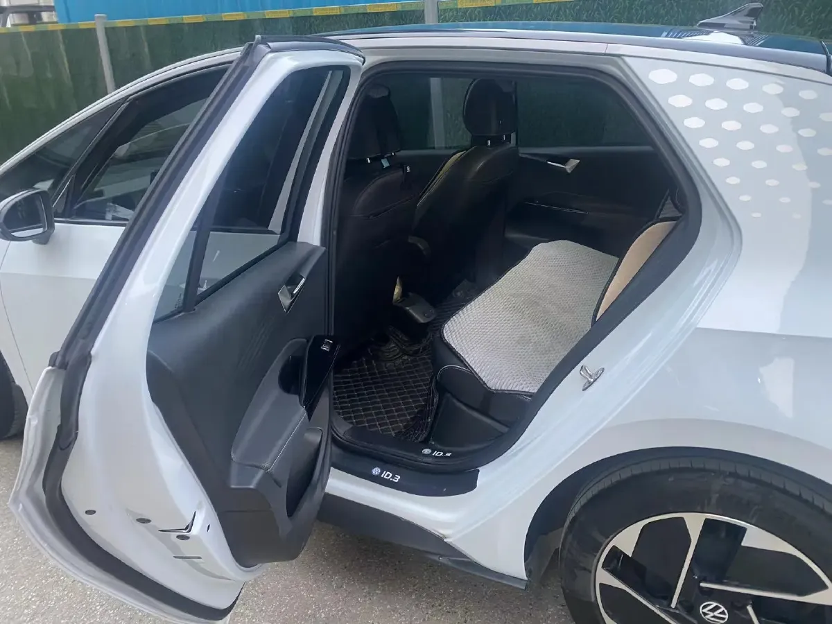 2023 Volkswagen ID.3 BEV 52.8KWH,autocango,china used car exporter,china ev exporter,chinese used car exporter,chinese used ev exporter