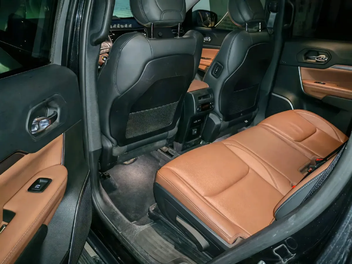 2021 Lincoln Corsair 2.0T 245HP L4 8AT,autocango,china used car exporter,china ev exporter,chinese used car exporter,chinese used ev exporter