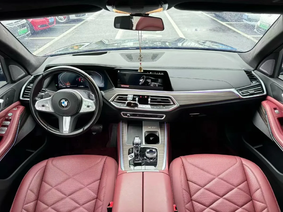 2022 BMW X5 3.0T 333HP L6 8AT,autocango,china used car exporter,china ev exporter,chinese used car exporter,chinese used ev exporter