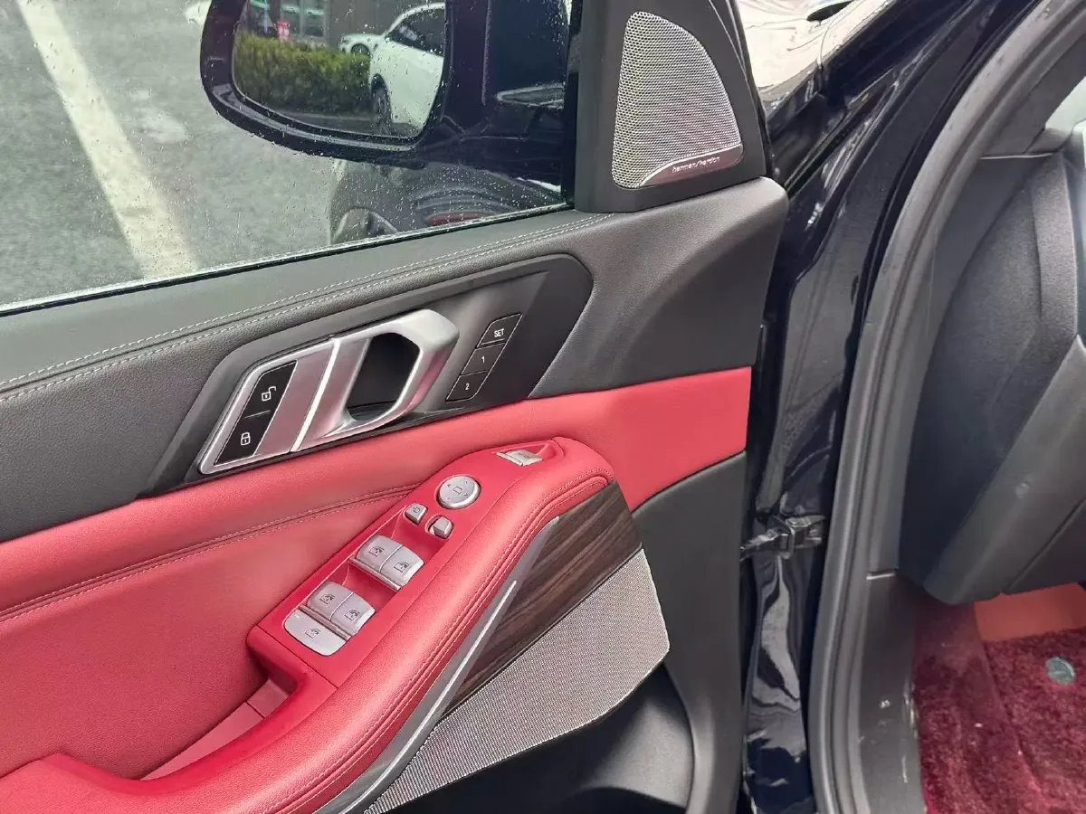 2022 BMW X5 3.0T 333HP L6 8AT,autocango,china used car exporter,china ev exporter,chinese used car exporter,chinese used ev exporter