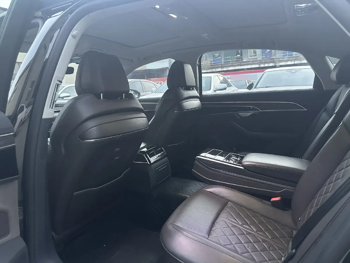 2021 Audi A8 3.0T 286HP V6 8AT,autocango,china used car exporter,china ev exporter,chinese used car exporter,chinese used ev exporter