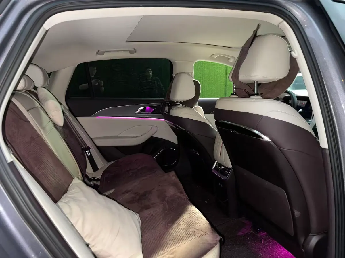 2023 HongQi H5 1.5T 169HP L4 E-CVT Hybrid,autocango,china used car exporter,china ev exporter,chinese used car exporter,chinese used ev exporter