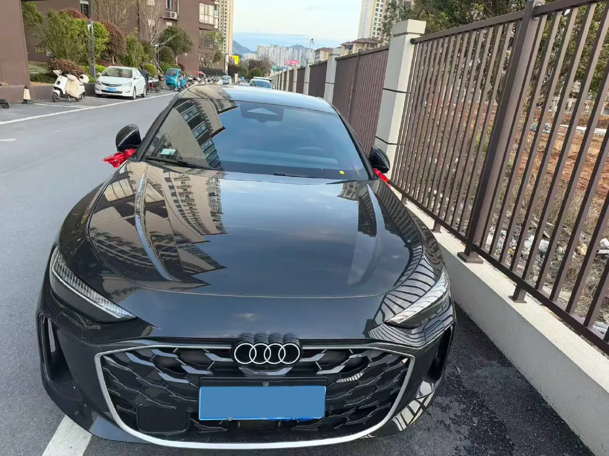2026 Audi A5L Sportback 2.0T 204HP L4 7DCT,autocango,china used car exporter,china ev exporter,chinese used car exporter,chinese used ev exporter