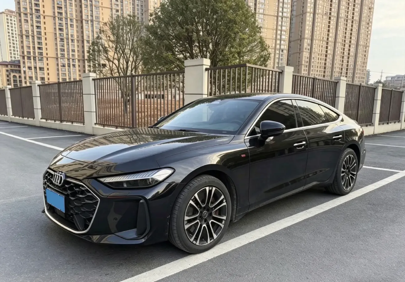 2026 Audi A5L Sportback 2.0T 204HP L4 7DCT,autocango,china used car exporter,china ev exporter,chinese used car exporter,chinese used ev exporter