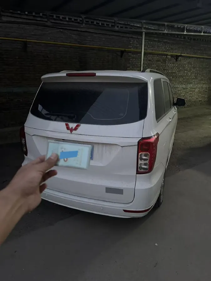 2019 WuLing HongGuang 1.5L 99HP L4 6MT,autocango,china used car exporter,china ev exporter,chinese used car exporter,chinese used ev exporter