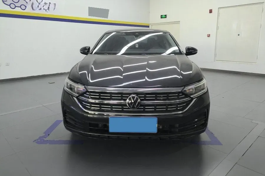 2025 Volkswagen Sagitar 1.5T 160HP L4 7DCT,autocango,china used car exporter,china ev exporter,chinese used car exporter,chinese used ev exporter