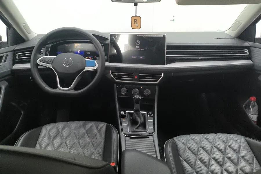 2025 Volkswagen Sagitar 1.5T 160HP L4 7DCT,autocango,china used car exporter,china ev exporter,chinese used car exporter,chinese used ev exporter