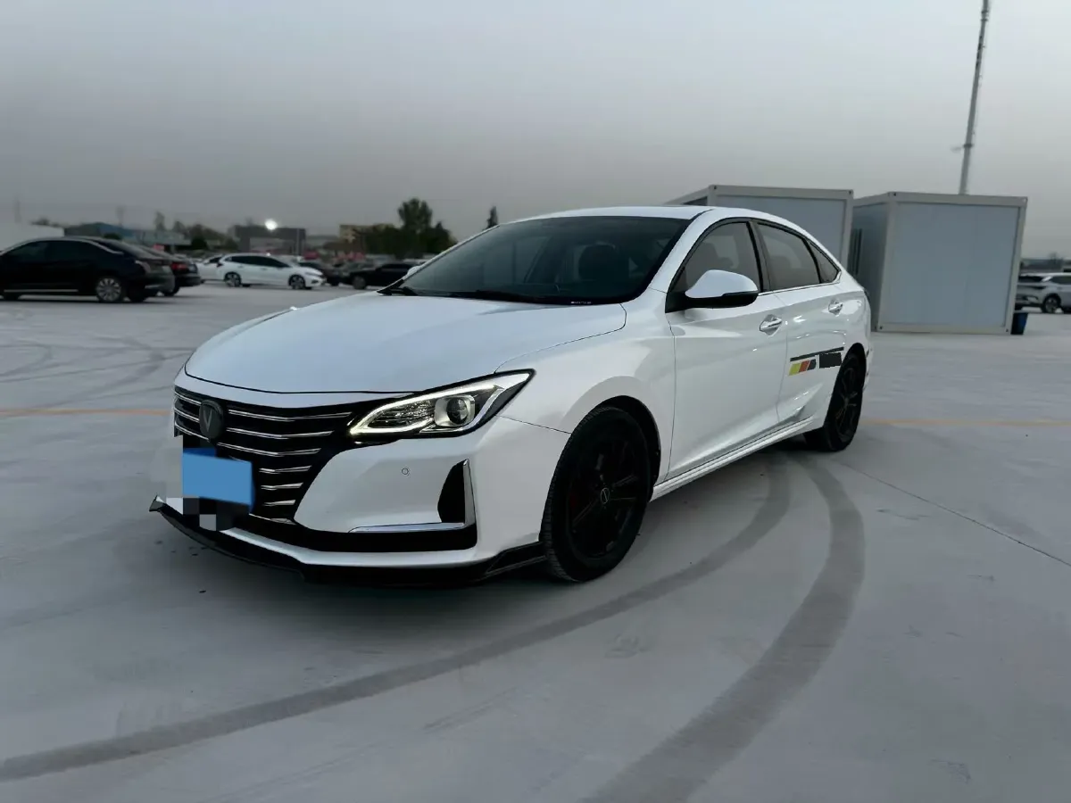2020 ChangAn Raeton CC 1.5T 156HP L4 6AT,autocango,china used car exporter,china ev exporter,chinese used car exporter,chinese used ev exporter