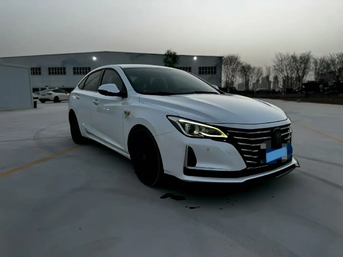 2020 ChangAn Raeton CC 1.5T 156HP L4 6AT,autocango,china used car exporter,china ev exporter,chinese used car exporter,chinese used ev exporter