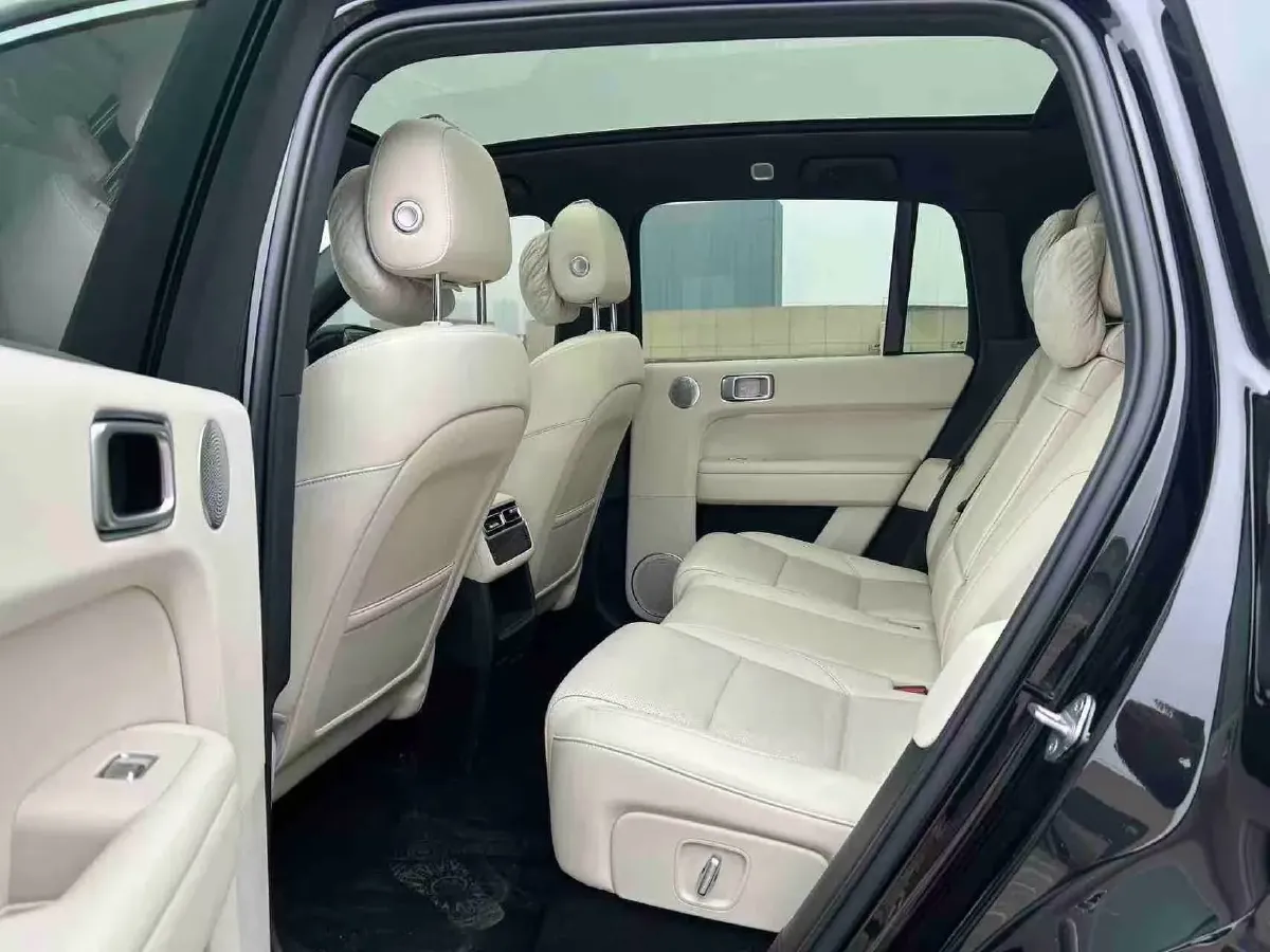 2024 Li L6 Range Extended 154HP L4 REEV 36.8KWH,autocango,china used car exporter,china ev exporter,chinese used car exporter,chinese used ev exporter