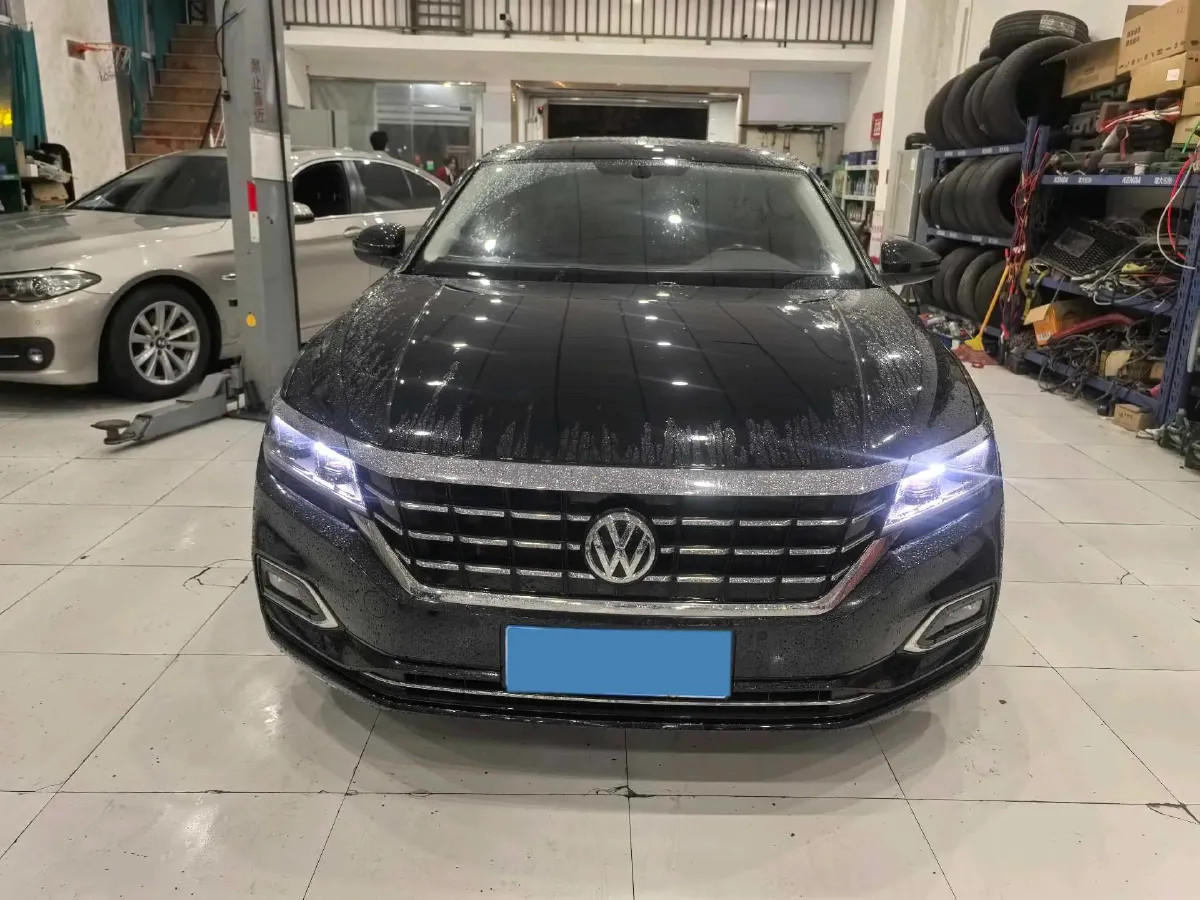 2020 Volkswagen Passat 2.0T 186HP L4 7DCT,autocango,china used car exporter,china ev exporter,chinese used car exporter,chinese used ev exporter