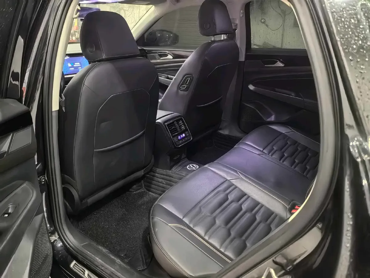 2020 Volkswagen Passat 2.0T 186HP L4 7DCT,autocango,china used car exporter,china ev exporter,chinese used car exporter,chinese used ev exporter